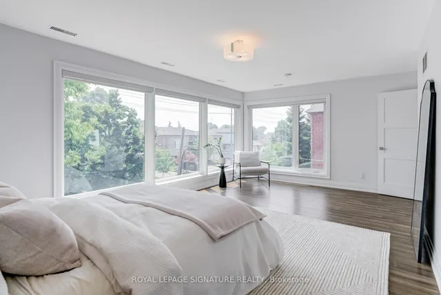 Additional image 19 of 110 Evans Ave