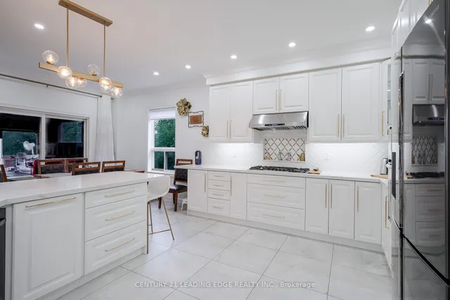 Additional image 24 of 31 Candlebrook Cres