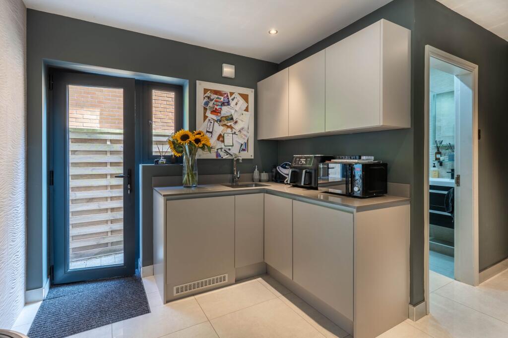 Additional image 13 of Plymouth Road, Barnt Green, B45