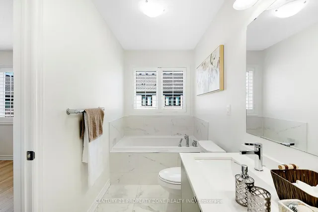 Additional image 16 of 458 Bergamot Ave