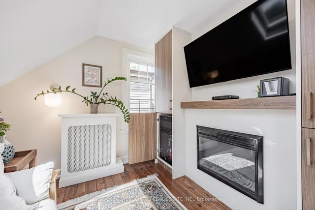 Additional image 30 of 104 Silver Birch Ave