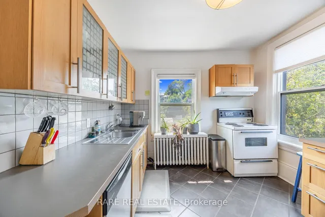 Additional image 35 of 56 Brock Ave