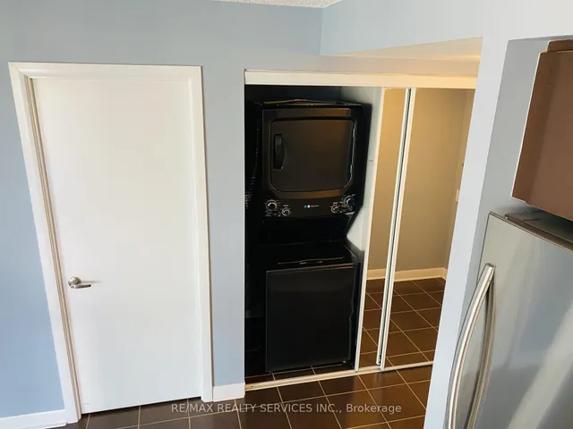 Additional image 12 of 525 Wilson Ave Unit 824