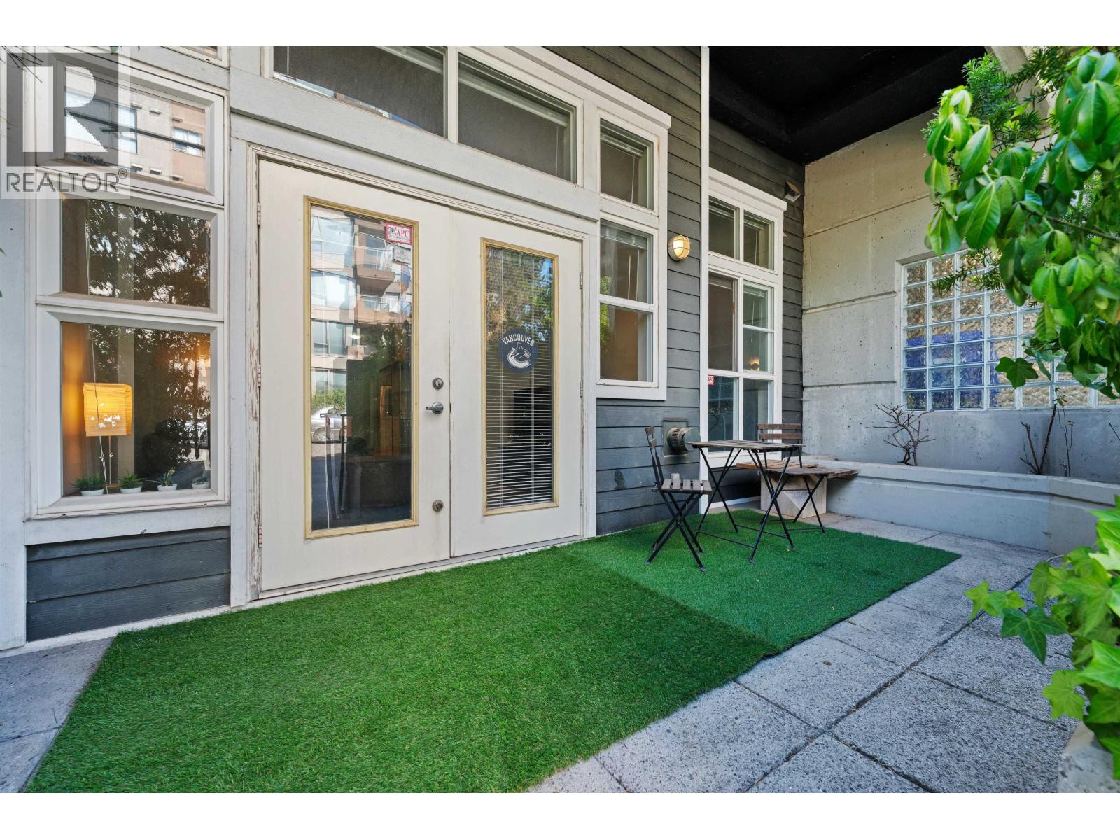 102 2102 W 38TH AVENUE|Vancouver, British Columbia V6M1R9