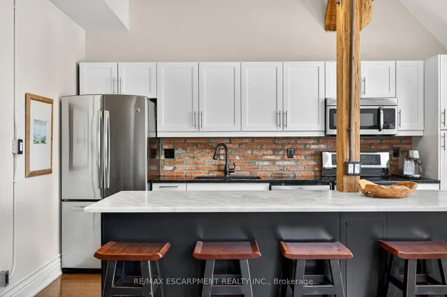 Additional image 25 of 200 STINSON St Unit PH8