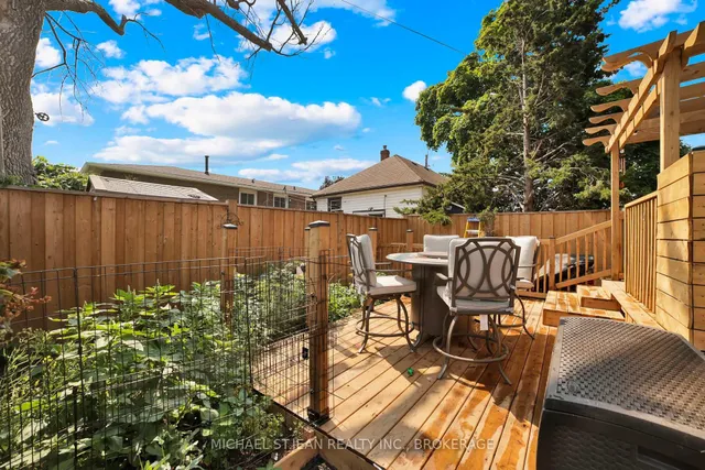 Additional image 40 of 6 Frederick Ave