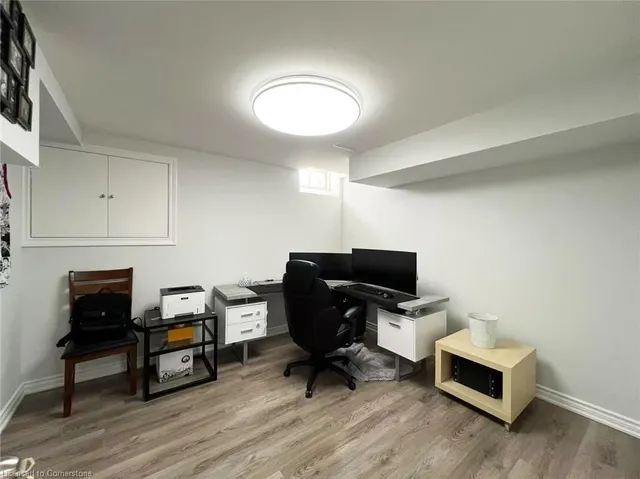 Additional image 29 of 7 Tandem Crt