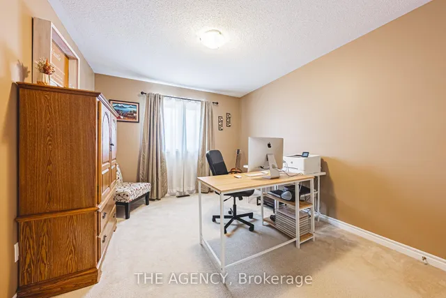 Additional image 20 of 636 Serafini Cres