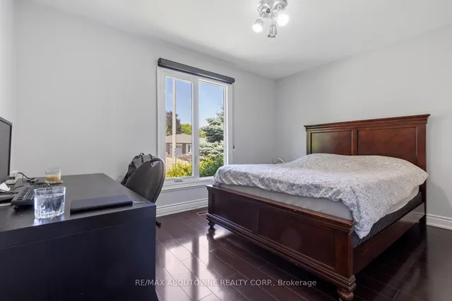 Additional image 19 of 15 Lockton Cres