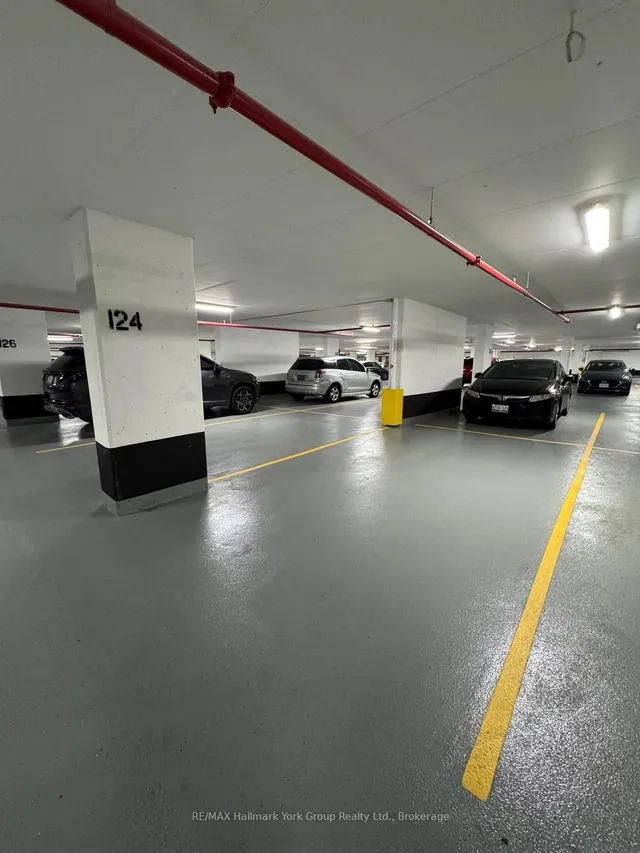 Additional image 43 of 3100 Keele St Unit 534