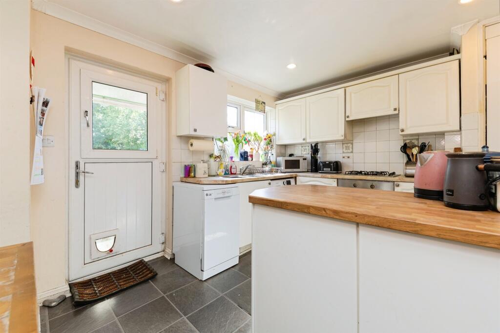 Additional image 4 of Hollybush Lane, Welwyn Garden City