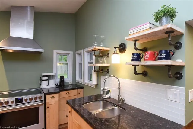 Additional image 26 of 662 Old Dundas Rd