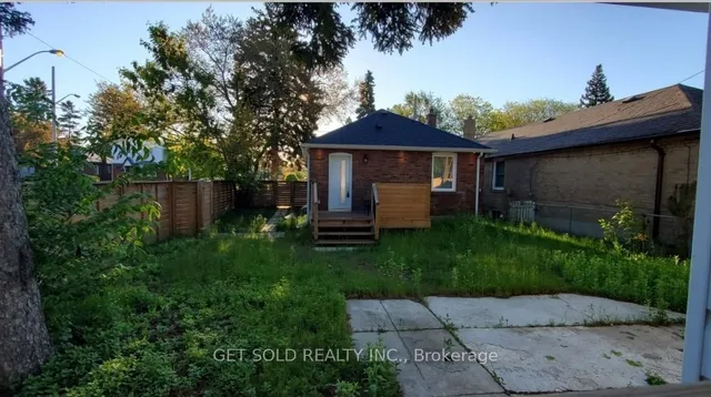 Additional image 16 of 74 St Hubert Ave