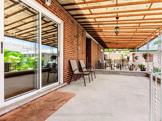 Additional image 44 of 31 Woodenhill Crt