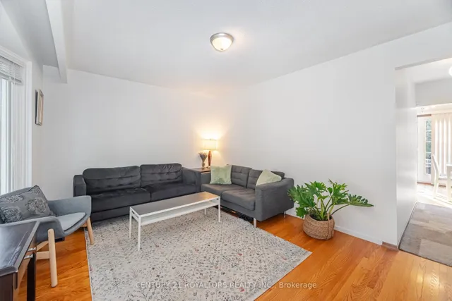 Additional image 9 of 32 Farmington Dr