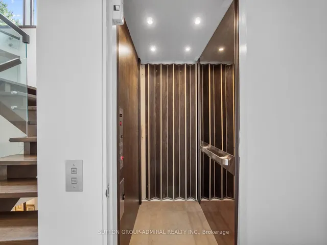 Additional image 17 of 416 Roselawn Ave