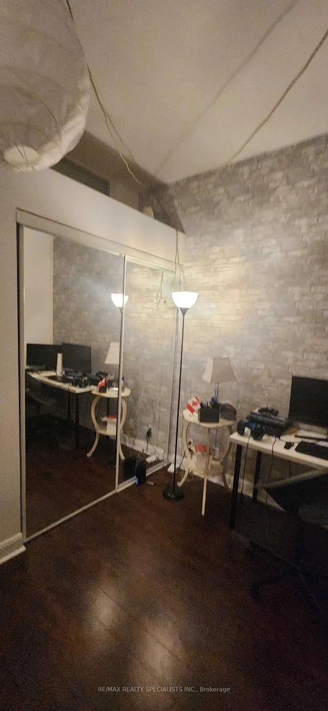 Additional image 6 of 700 King St Unit 519