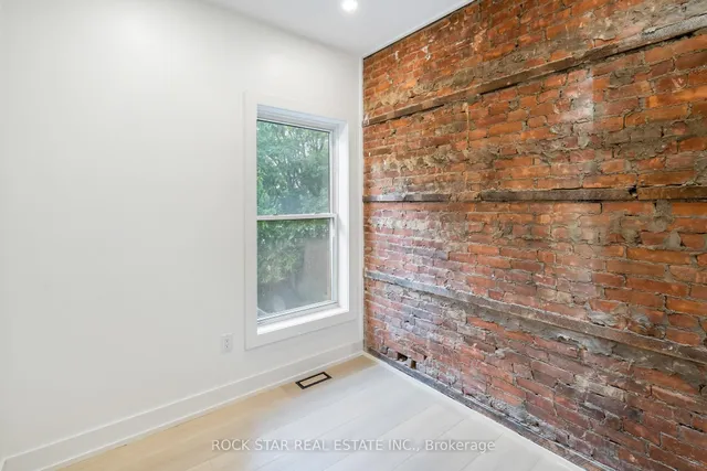 Additional image 42 of 42 Ray St