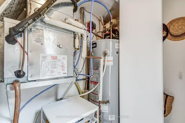 Additional image 32 of 27 Florence Wyle Lane