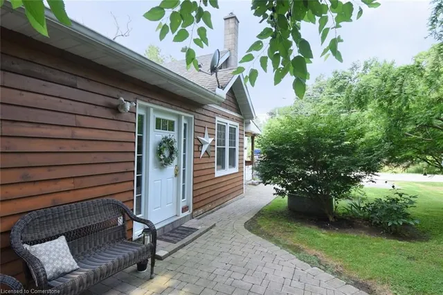 Additional image 2 of 662 Old Dundas Rd