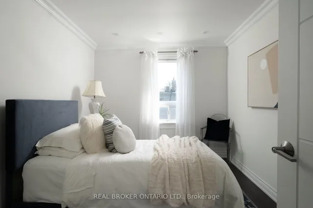 Additional image 14 of 411 Davisville Ave