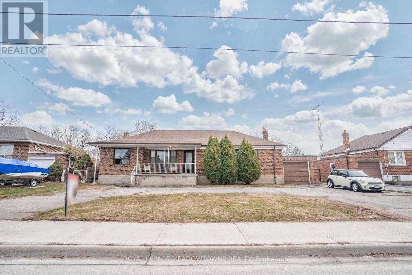 634 HYACINTHE BOULEVARD|Mississauga (Mississauga Valleys), Ontario L5A2C5