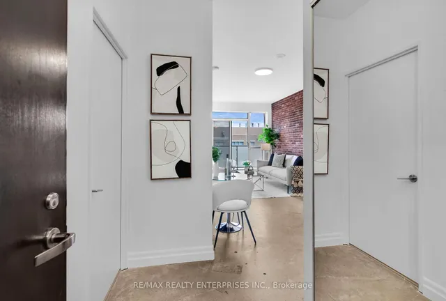 Additional image 5 of 1005 King St Unit 913