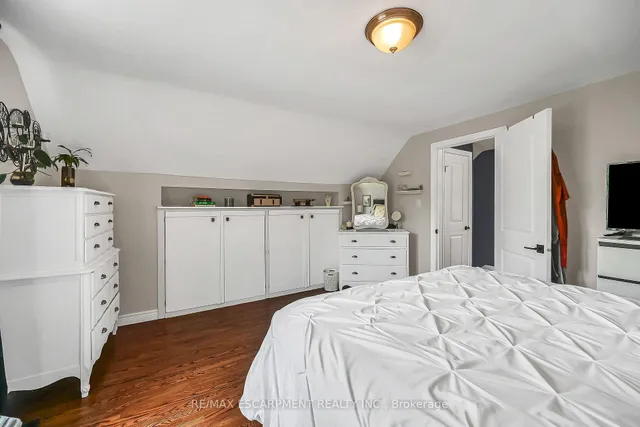 Additional image 27 of 435 EAST 42ND St