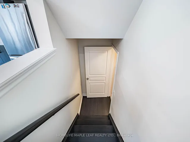 Additional image 36 of 1454 Chretien St