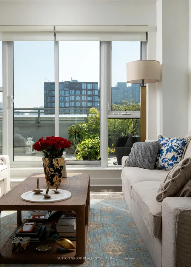 Additional image 2 of 156 Portland St Unit 612