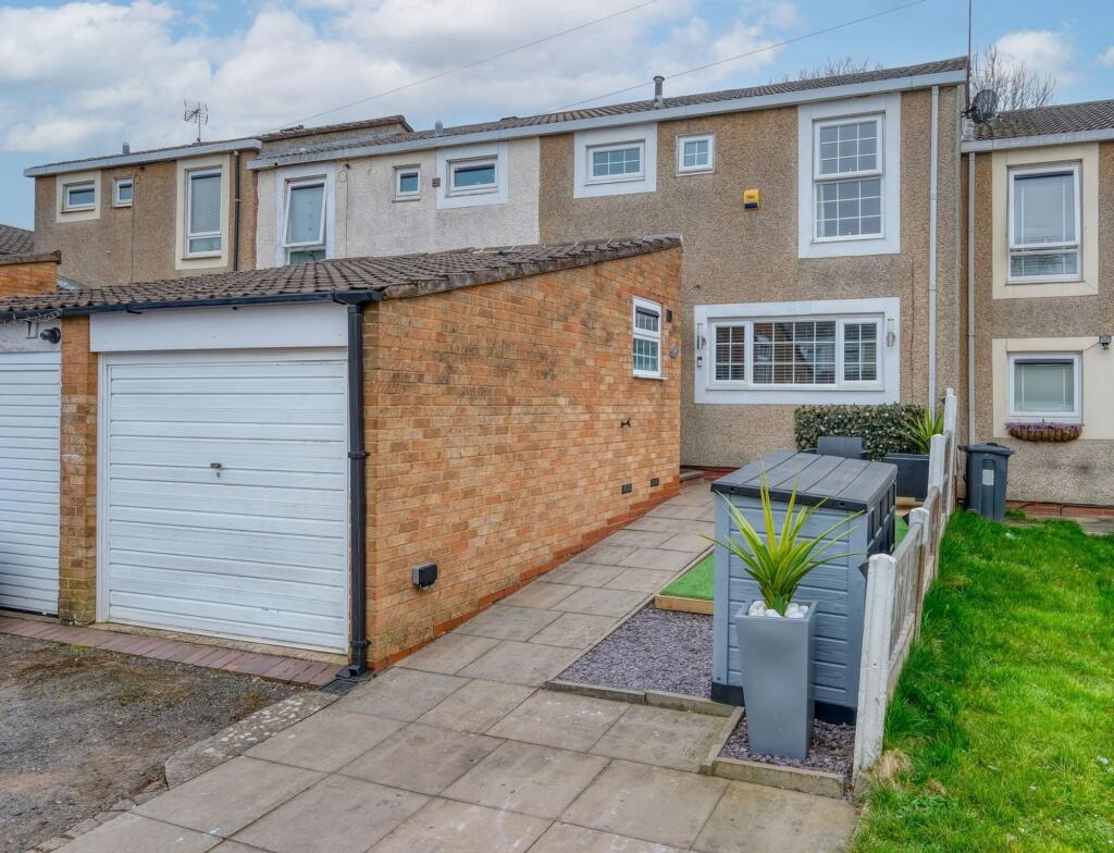 Cotswold Close, Rednal, B45