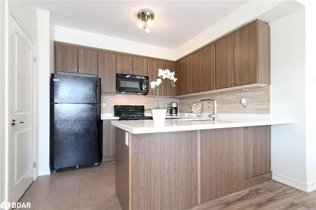 Additional image 10 of 2339 Sawgrass Drive Dr Unit 29