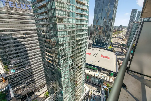 Additional image 14 of 55 Bremner Blvd Unit 3302