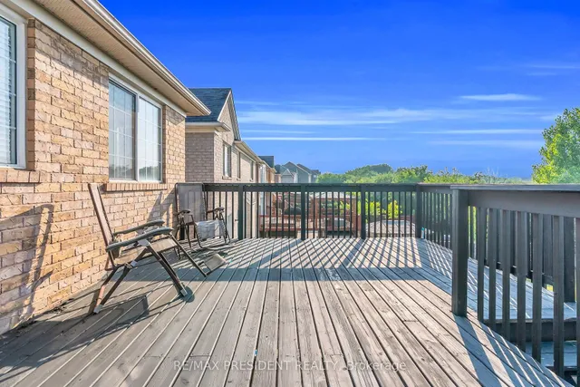 Additional image 33 of 66 Bayhampton Dr