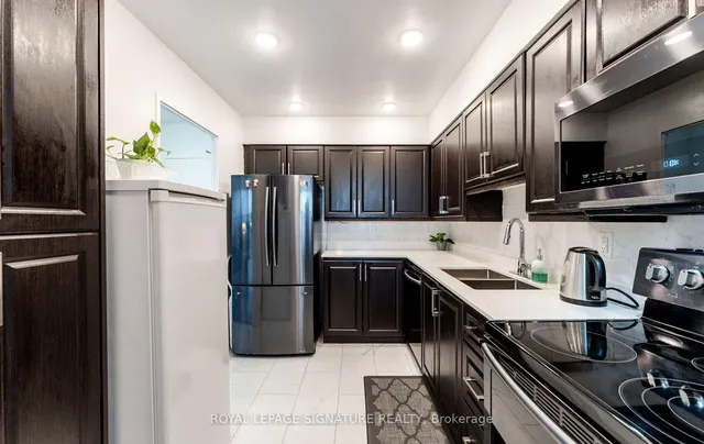 Additional image 11 of 551 The West Mall Unit 620