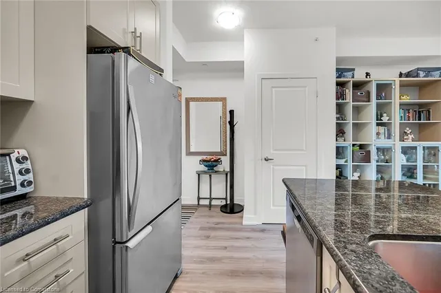 Additional image 10 of 35 Southshore Cres Unit 311