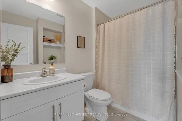 Additional image 21 of 191 Lemieux Crt