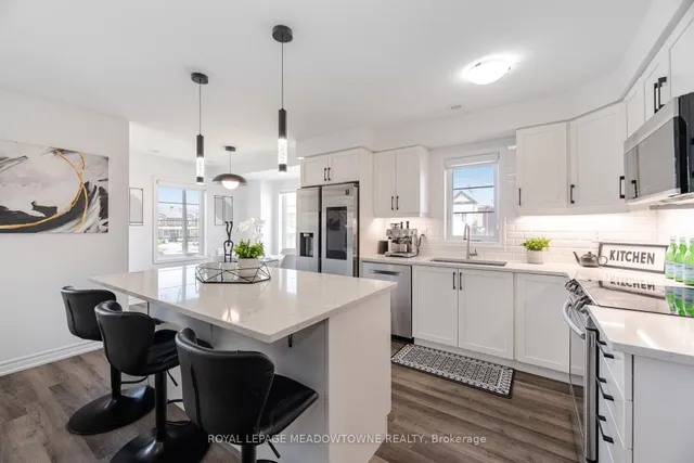 Additional image 20 of 898 Cactus Pt