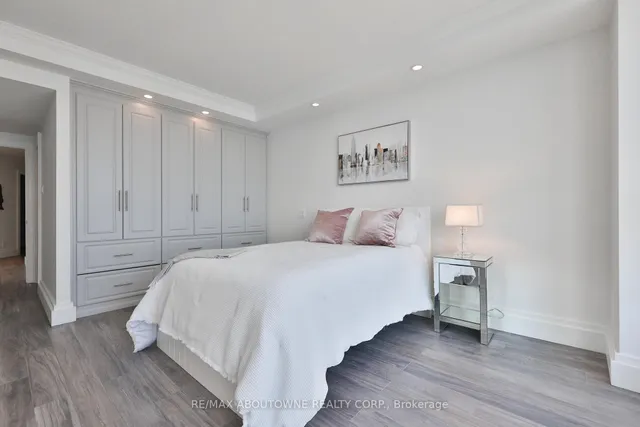 Additional image 32 of 415 Locust St Unit 1103