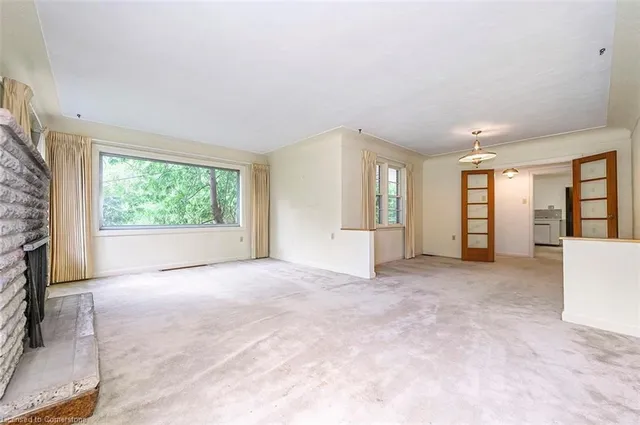 Additional image 32 of 18 Sullivan's Lane