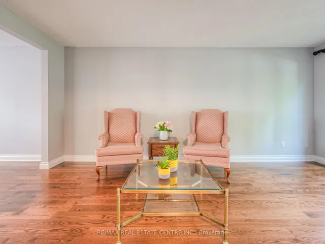 Additional image 11 of 644 Donna Crt