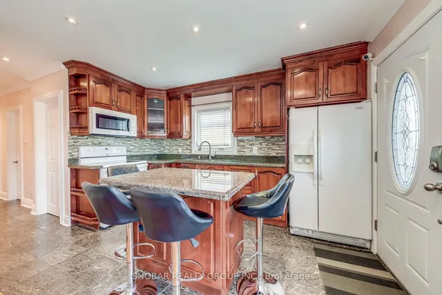 Additional image 3 of 151 Cameron Ave