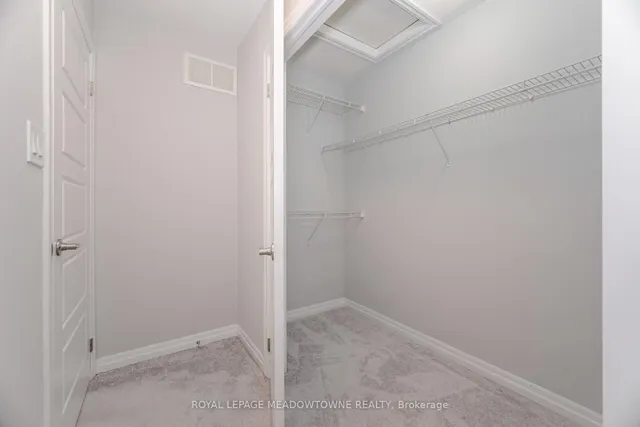 Additional image 26 of 2 Lothbury Dr