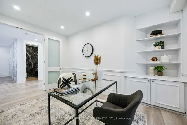 Additional image 11 of 127 Munro Blvd