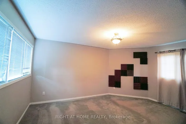 Additional image 14 of 377 Turnberry Cres