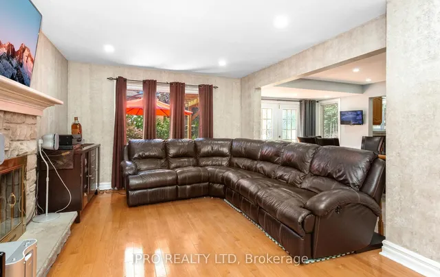 Additional image 9 of 12 Neville Cres