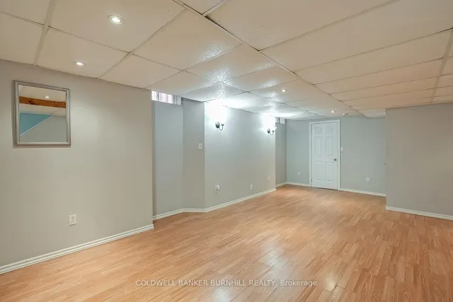 Additional image 31 of 9 Wakefield Lane