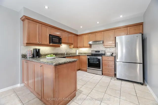 Additional image 12 of 83 Mondeo Dr Unit 32