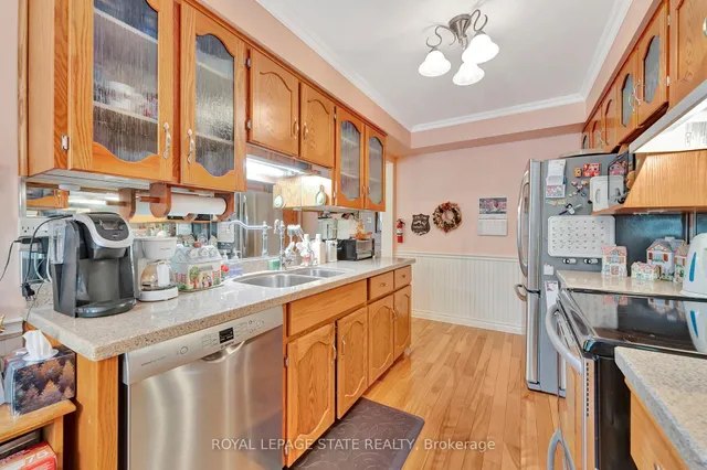 Additional image 14 of 30 Osler Dr Unit 12