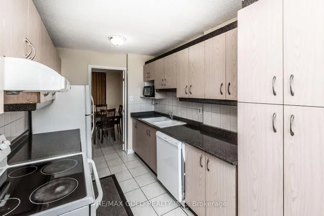 Additional image 21 of 17 Knightsbridge Rd Unit 1010
